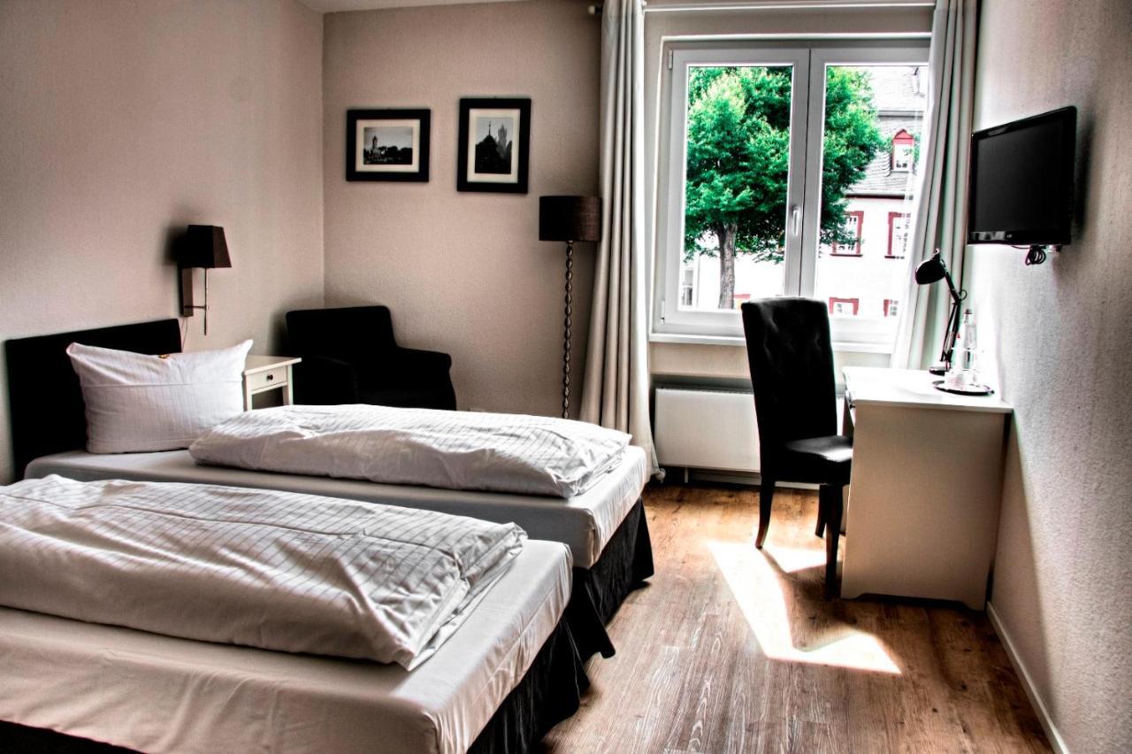 Hotel Bartmanns Haus ดิลเลนบวร์ก ภายนอก รูปภาพ